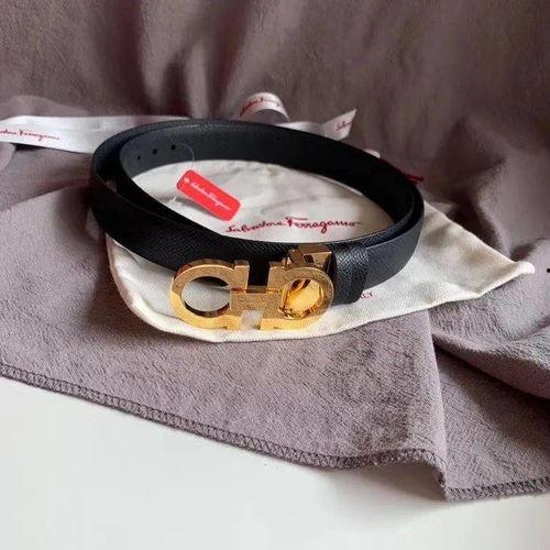 明星使用腰带男士,腰带演绎男士时尚魅力