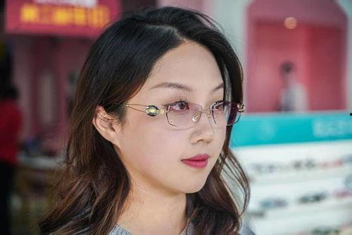 明星金丝眼镜牌子,金丝眼镜演绎明星风采