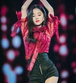 文儿跳舞视频,动感舞步演绎青春活力