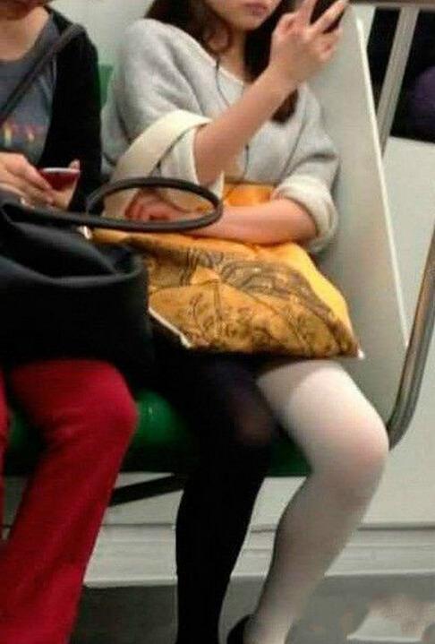 昏睡丝袜吧,揭秘神秘网络社区的魅力与争议