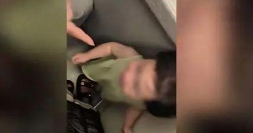 厕所换丝袜视频全过程