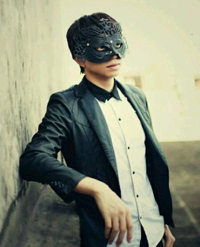 戴面具视频,戴面具视频背后的故事